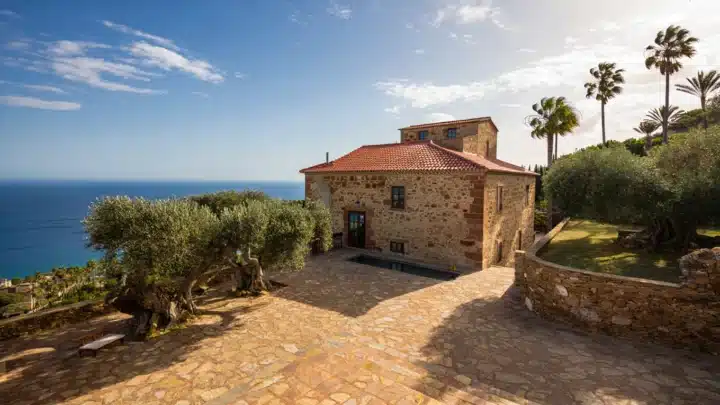 Ibiza, Lanzarote, Minorque : la finca parfaite pour des vacances inoubliables cet été ! Ibiza, Lanzarote, Minorque : la finca parfaite pour des vacances inoubliables cet été !